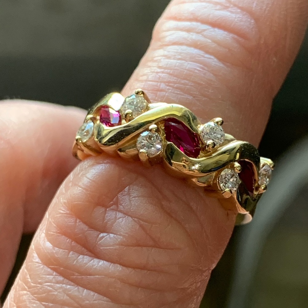 NWOT Genuine 14Ky Ruby & Diamond Anniversary Band